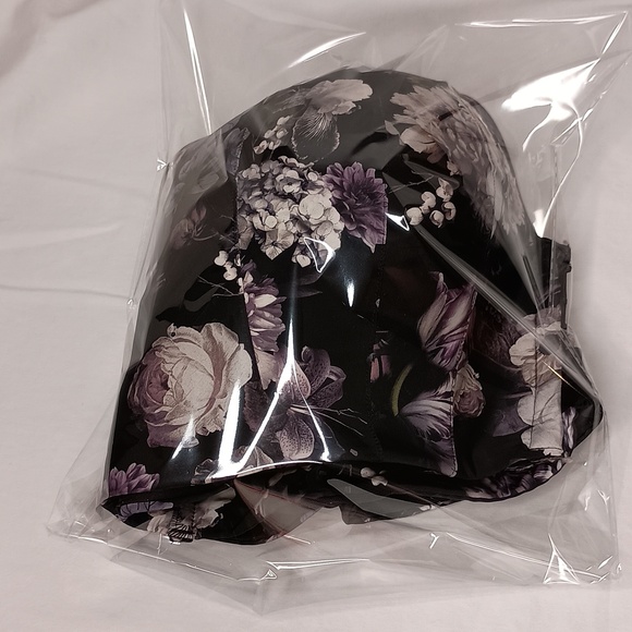 Torrid Dream Wire Free Lightly Lined Print Front Closed Bra 42DD - Picture 8 of 8